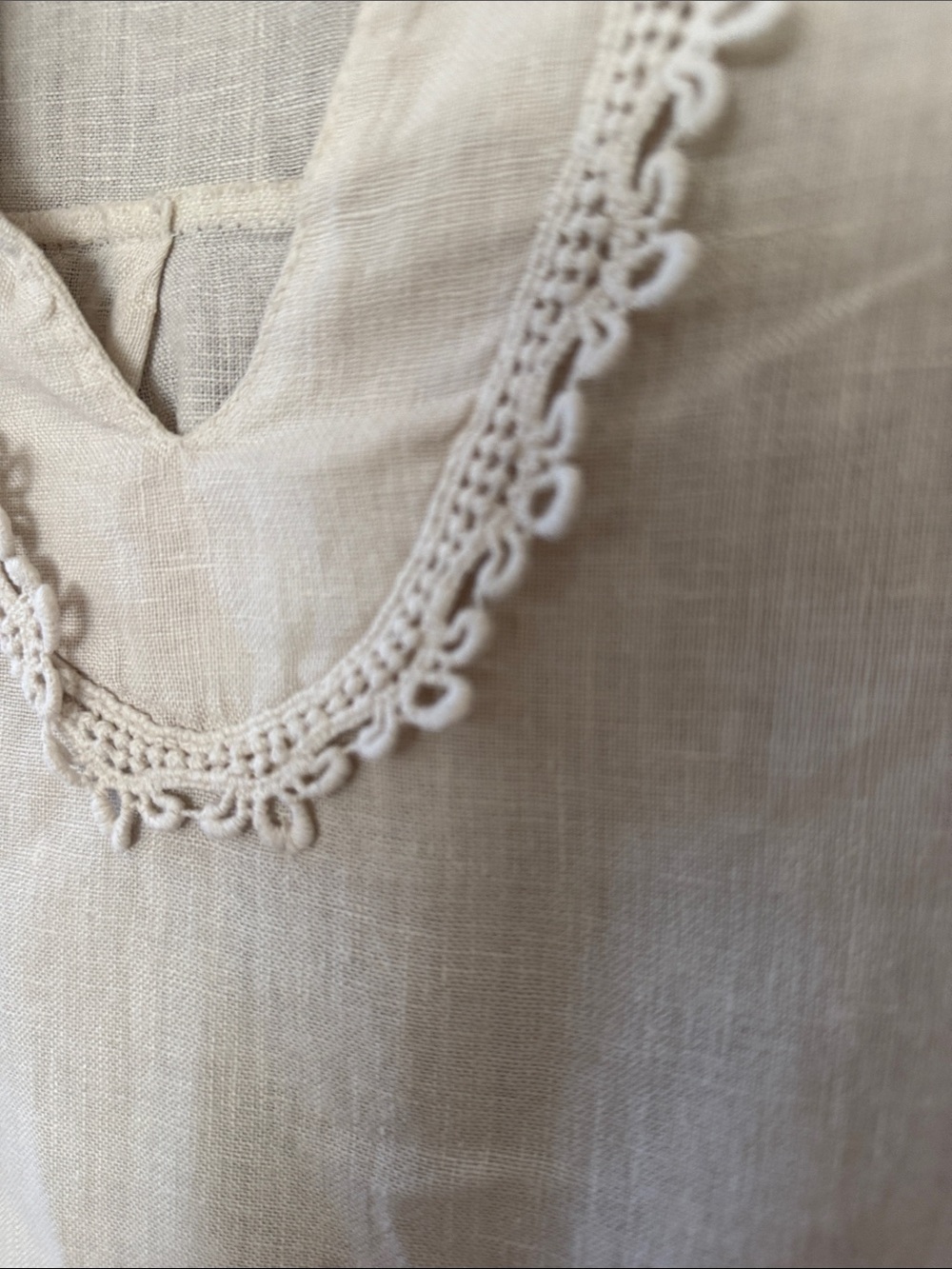 Super cute Italian linen dress with embroidery - Picture 3 of 4